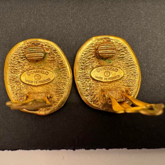 Chanel Rue Cambon Clip-On Earrings the real thing!!!! - Picture 5 of 8